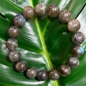 blue flashy LABRADORITE chunky 11mm HIGH quality crystal bracelet